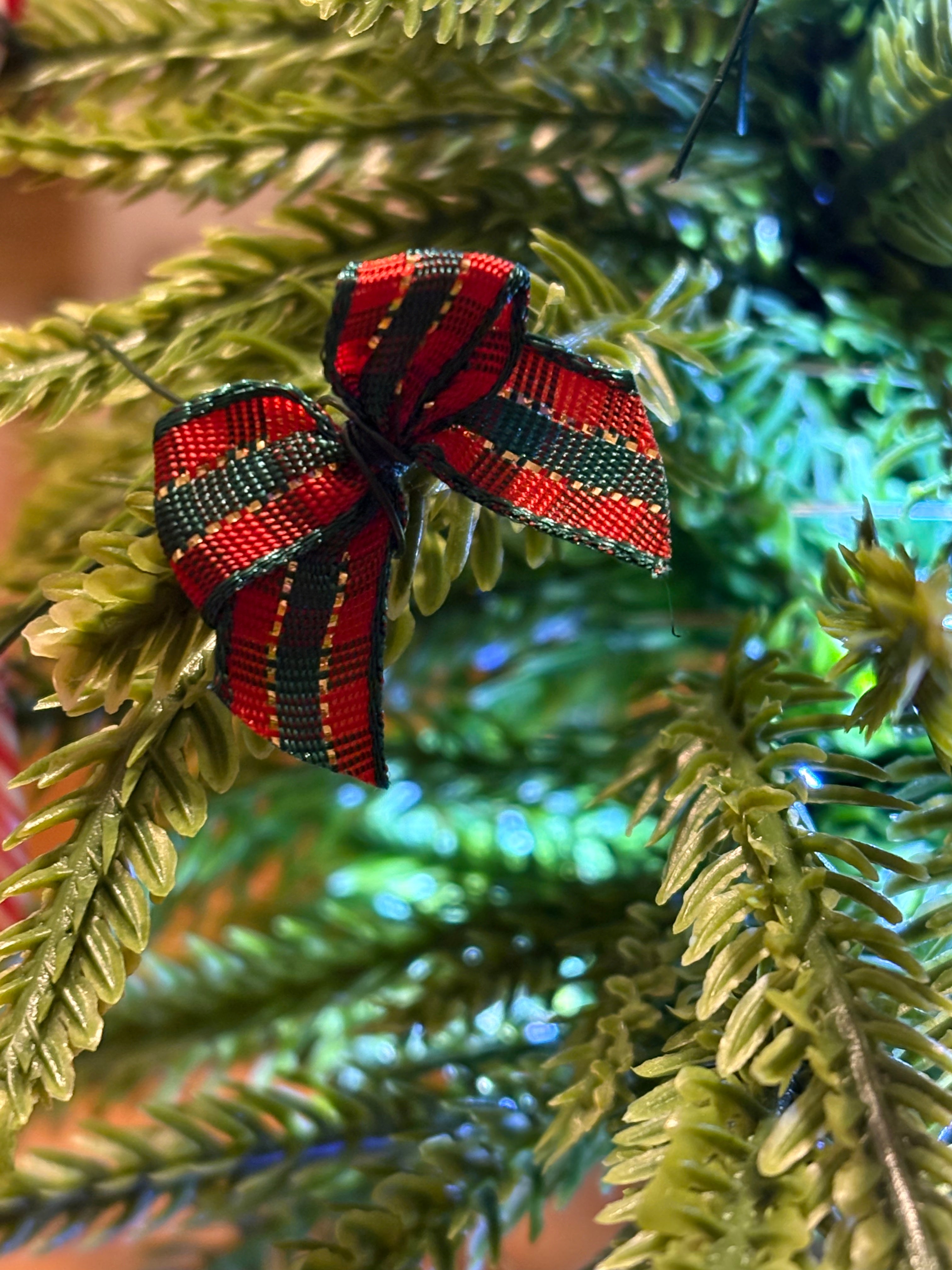 Dollhouse Christmas Tree with Faux Norfolk Pine Branches and Fairy Lights - 1:12 Scale